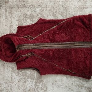 Kuhl Flight Vest- Burgundy Red